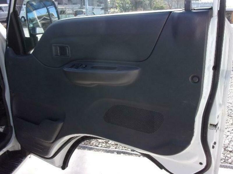 BONGO VAN