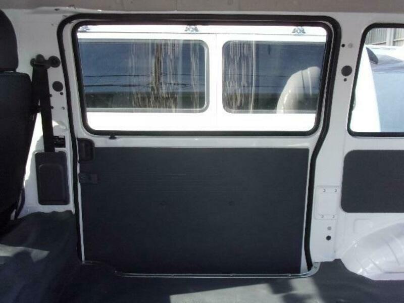 BONGO VAN