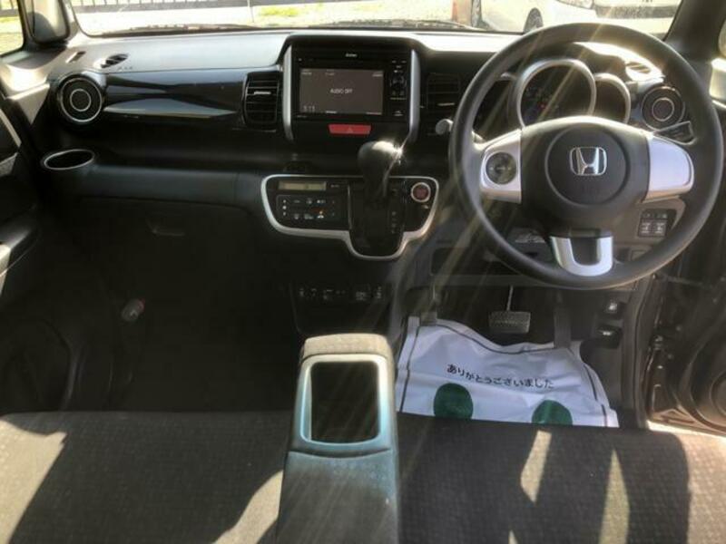 N BOX CUSTOM