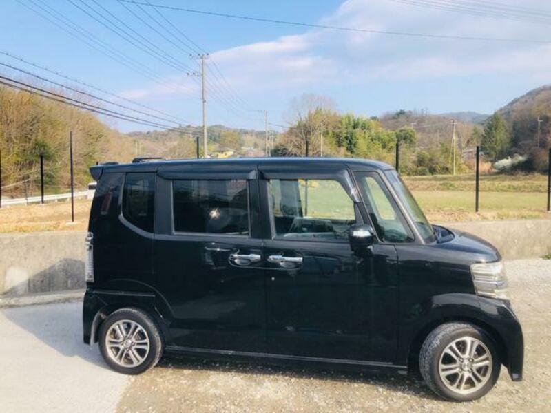N BOX CUSTOM