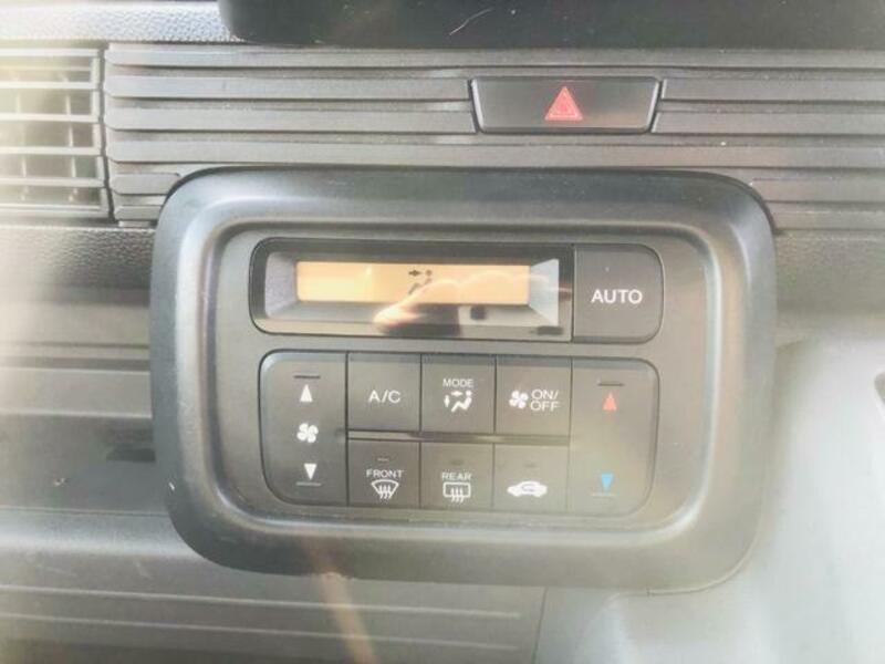 N-VAN