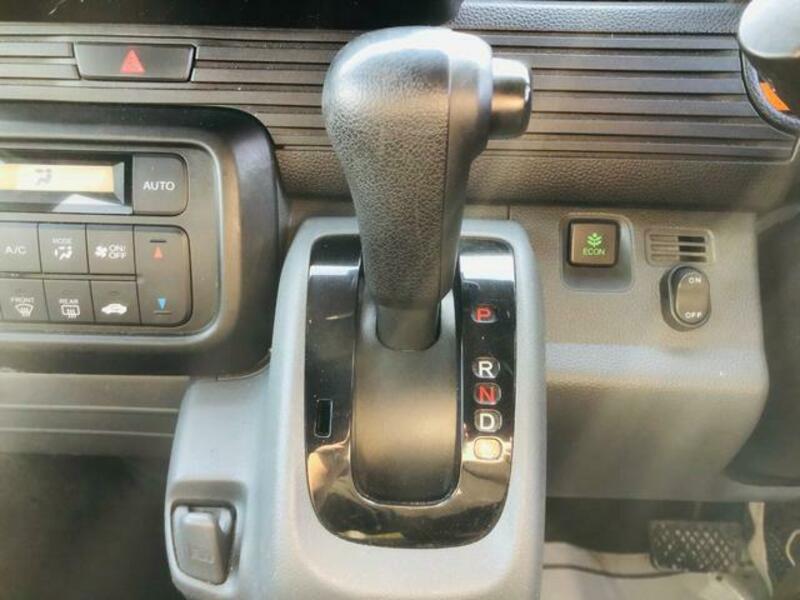 N-VAN