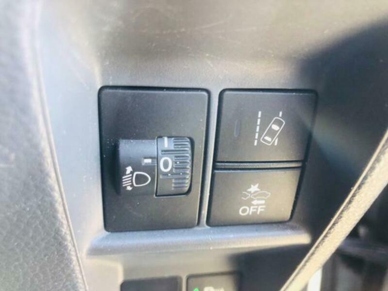 N-VAN