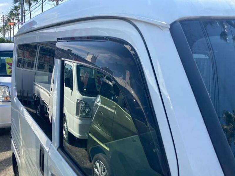 N-VAN