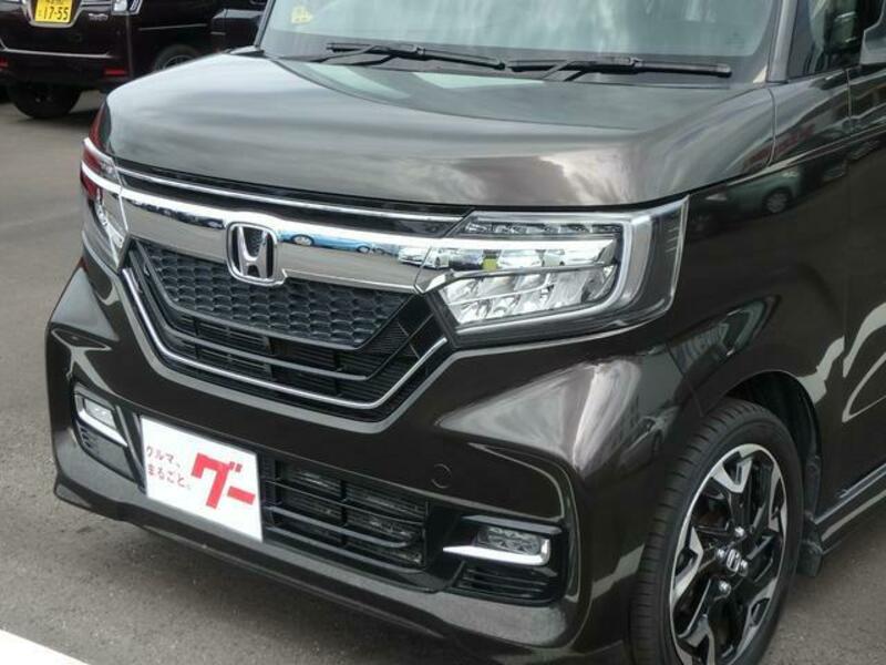 N BOX CUSTOM