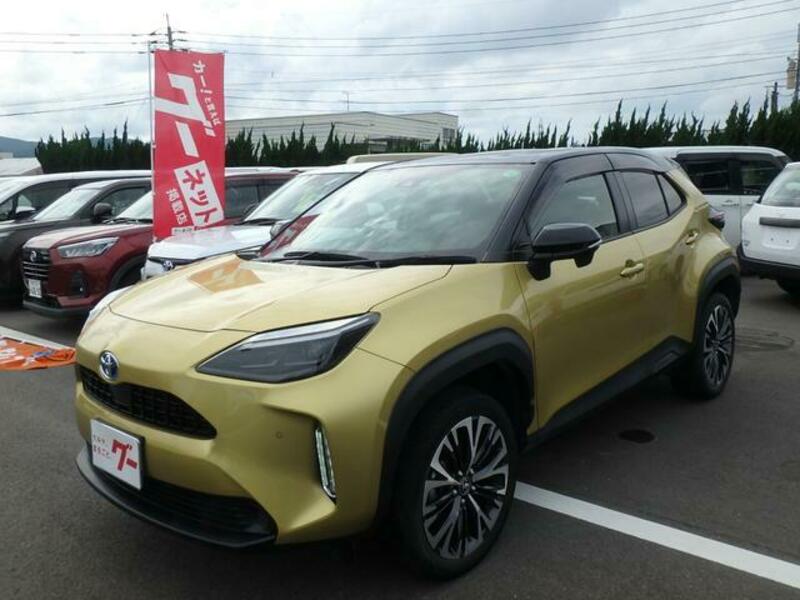 YARIS CROSS