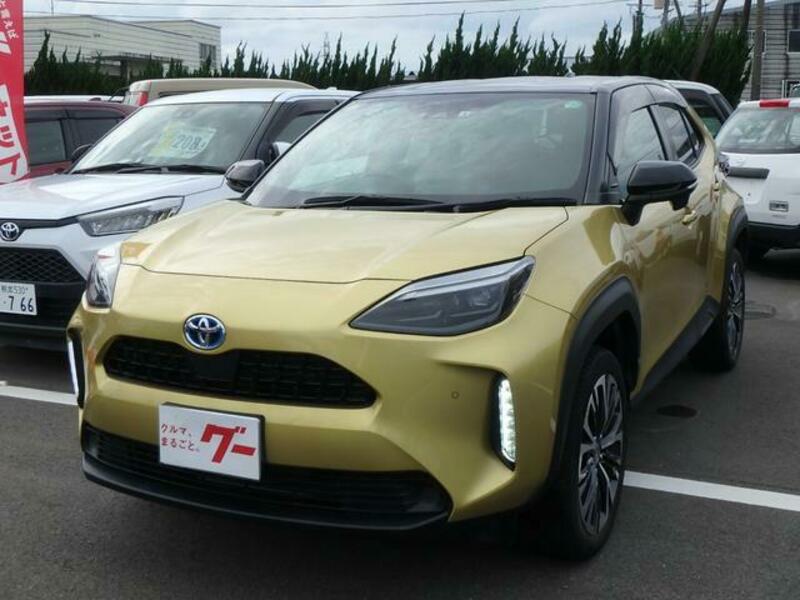 TOYOTA YARIS CROSS