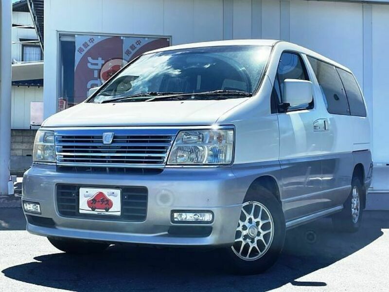 NISSAN ELGRAND