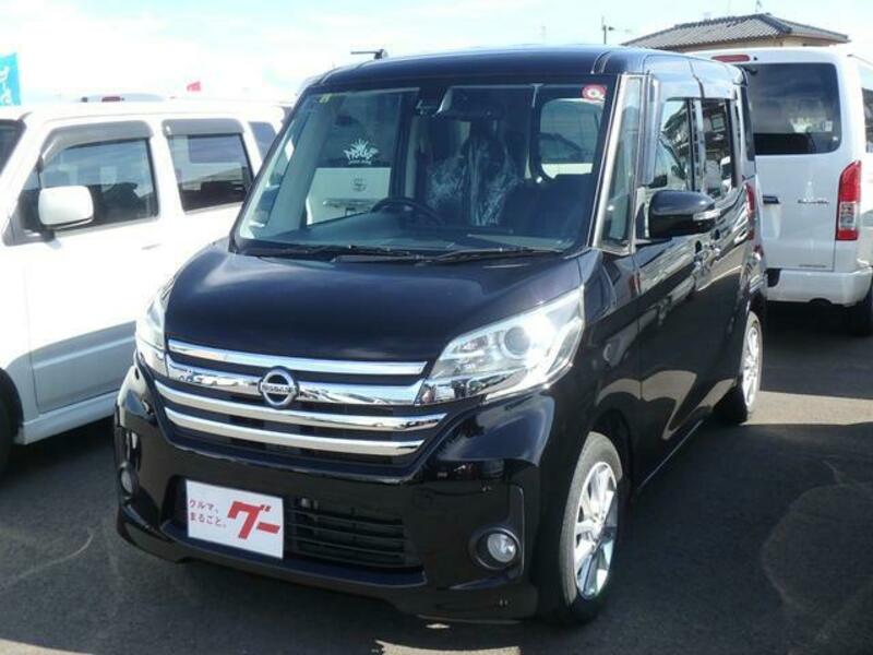 NISSAN DAYZ ROOX