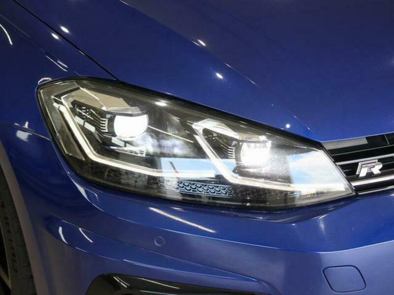 GOLF R