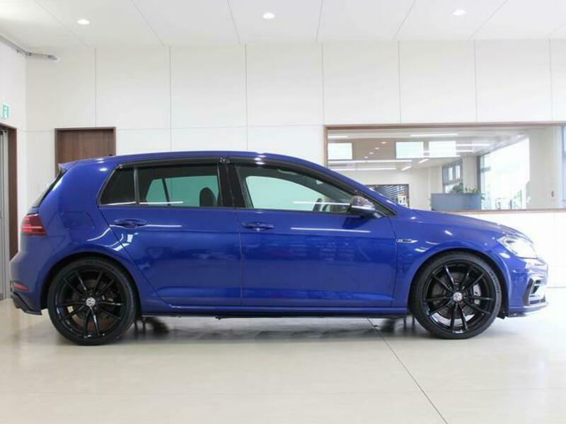 GOLF R