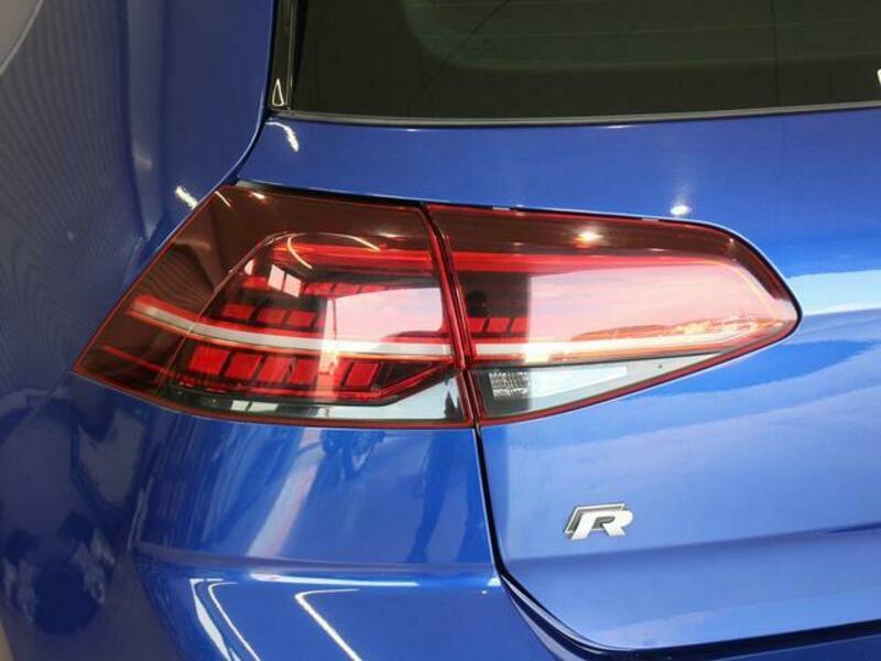 GOLF R