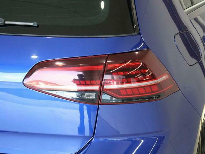 GOLF R