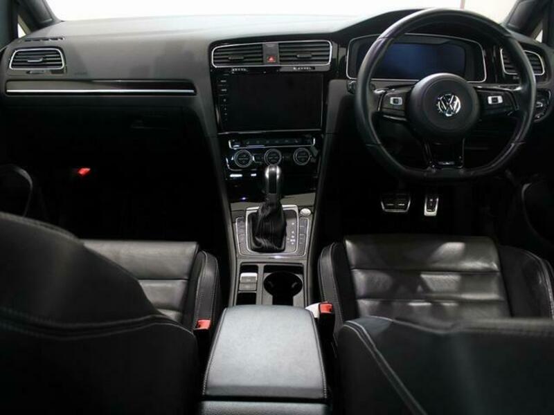 GOLF R