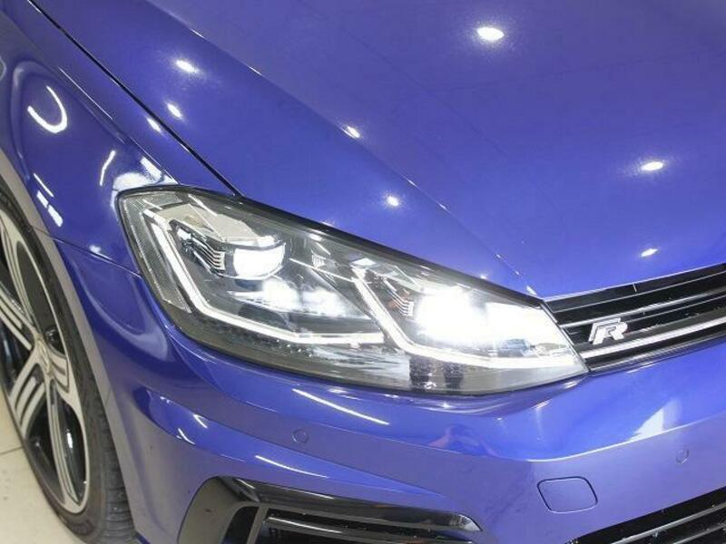 GOLF R