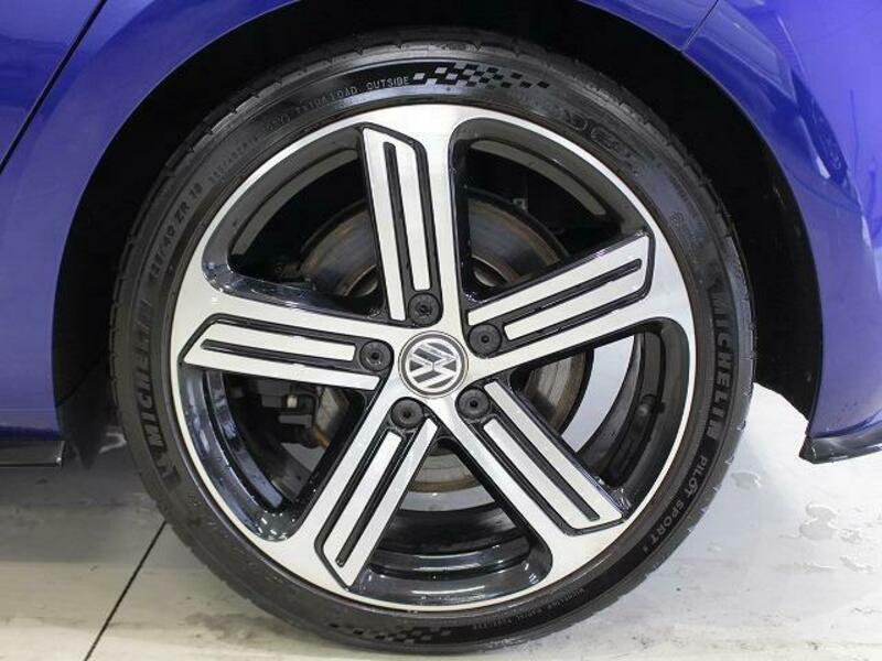 GOLF R