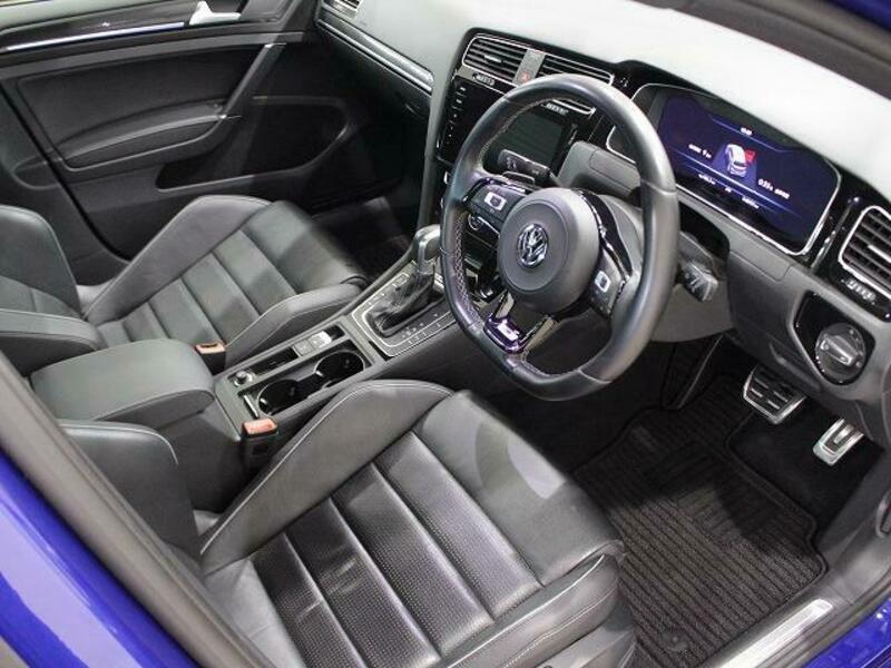 GOLF R