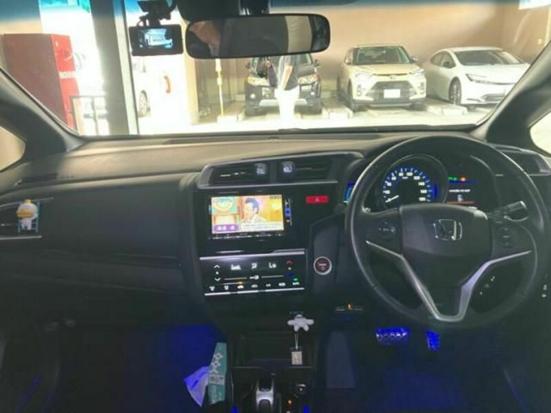 FIT HYBRID