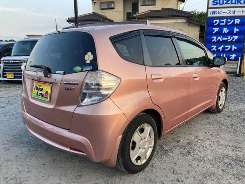 FIT HYBRID