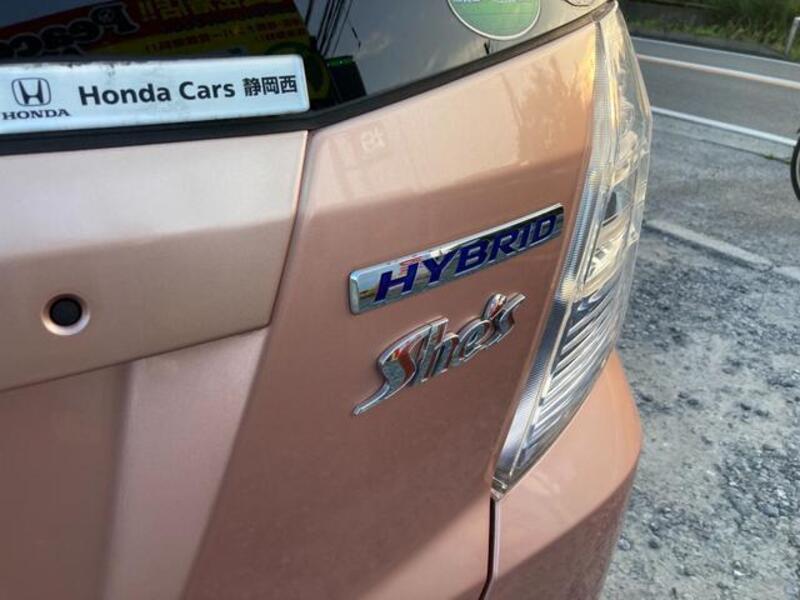 FIT HYBRID
