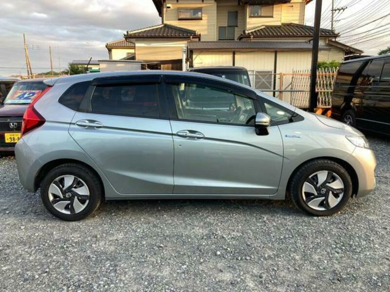 FIT HYBRID