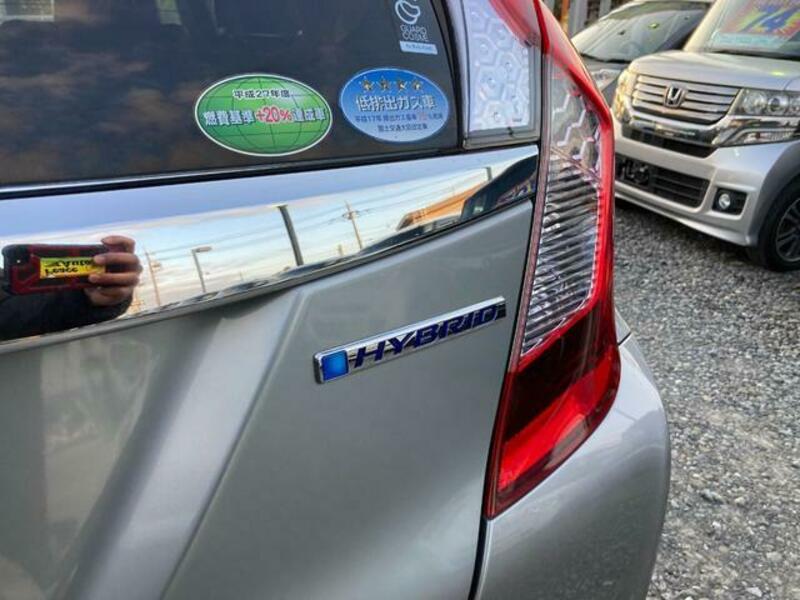 FIT HYBRID