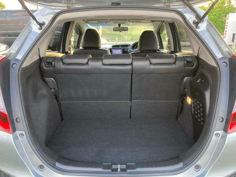 FIT HYBRID