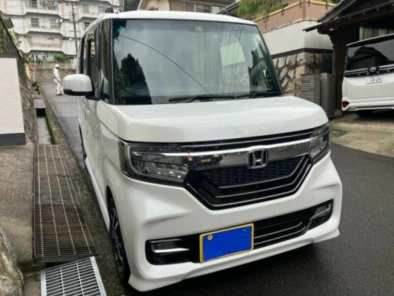 N BOX CUSTOM
