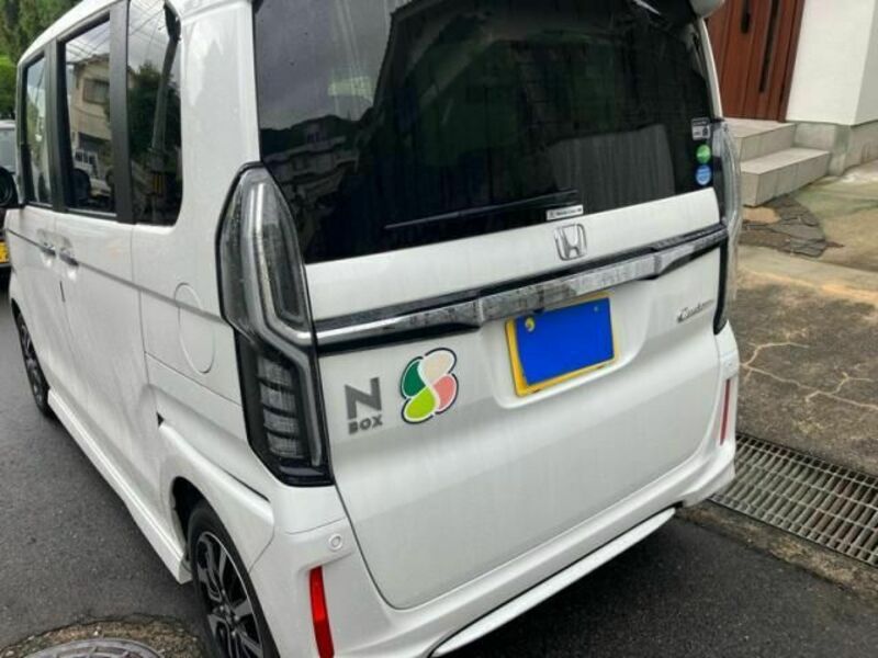 N BOX CUSTOM