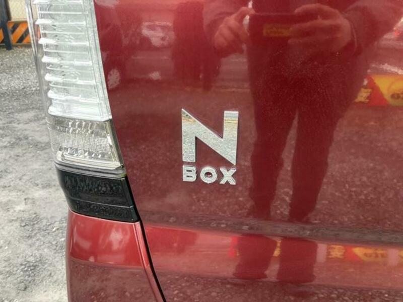 N BOX CUSTOM