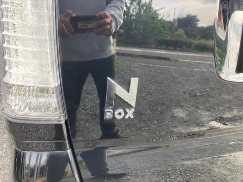 N BOX CUSTOM