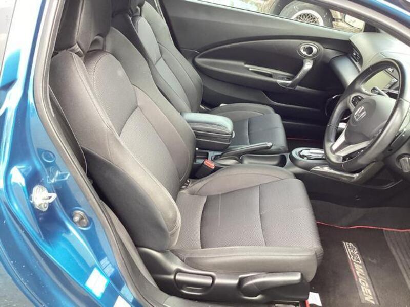 CR-Z