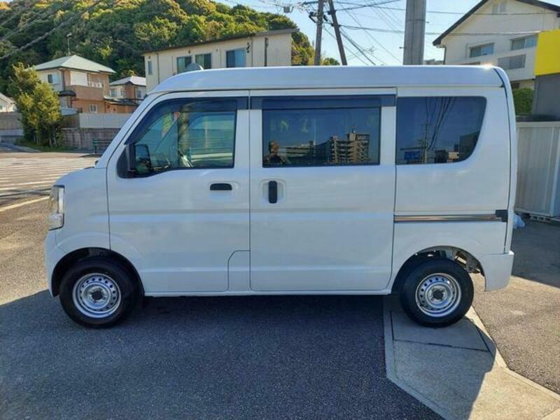 MINICAB VAN