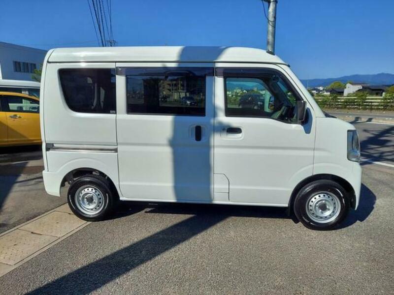 MINICAB VAN