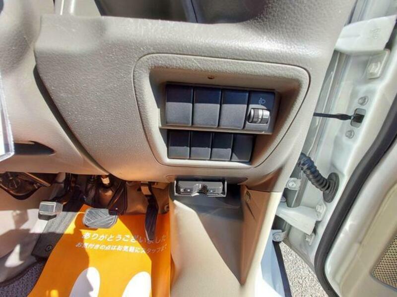 MINICAB VAN
