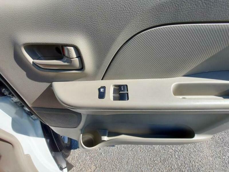 MINICAB VAN