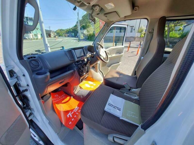 MINICAB VAN