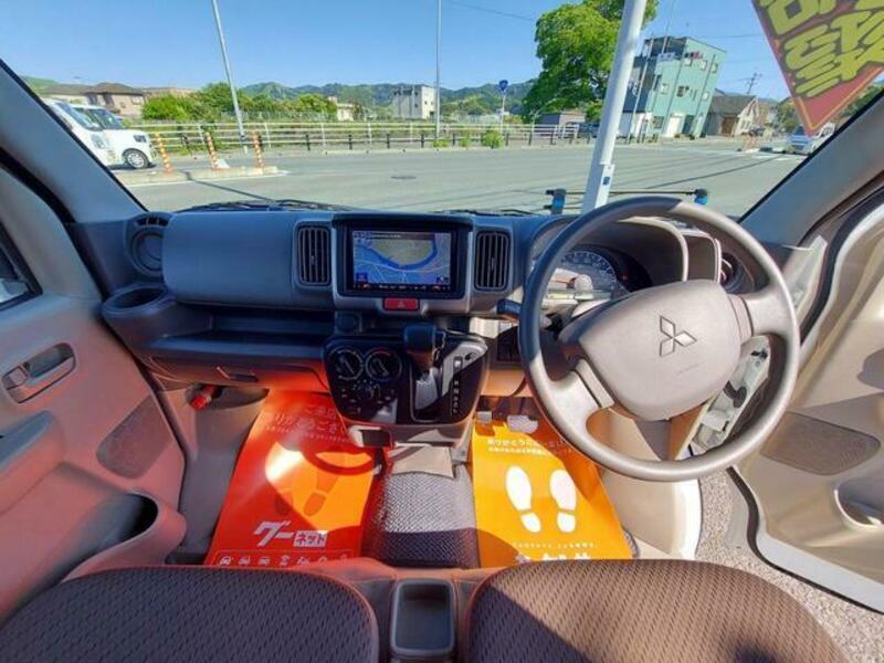 MINICAB VAN