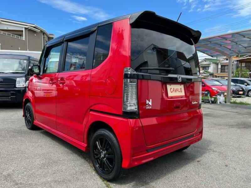 N BOX CUSTOM