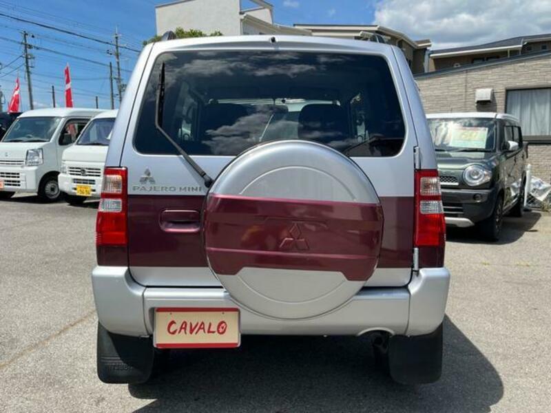 PAJERO MINI
