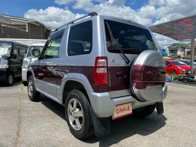 PAJERO MINI