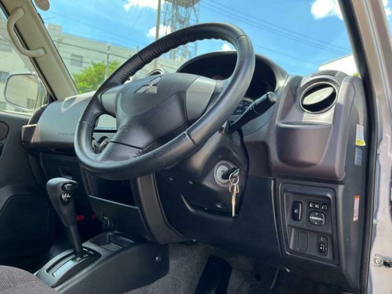 PAJERO MINI