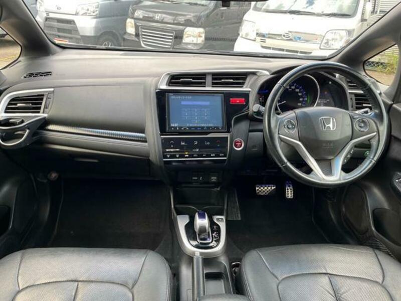 FIT HYBRID