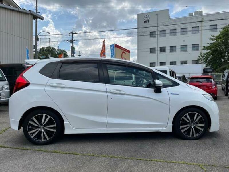 FIT HYBRID