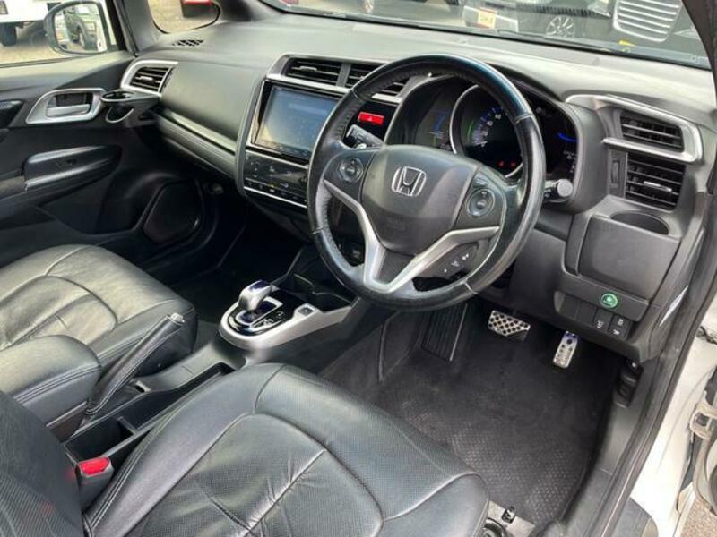 FIT HYBRID