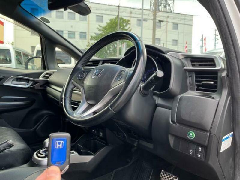 FIT HYBRID
