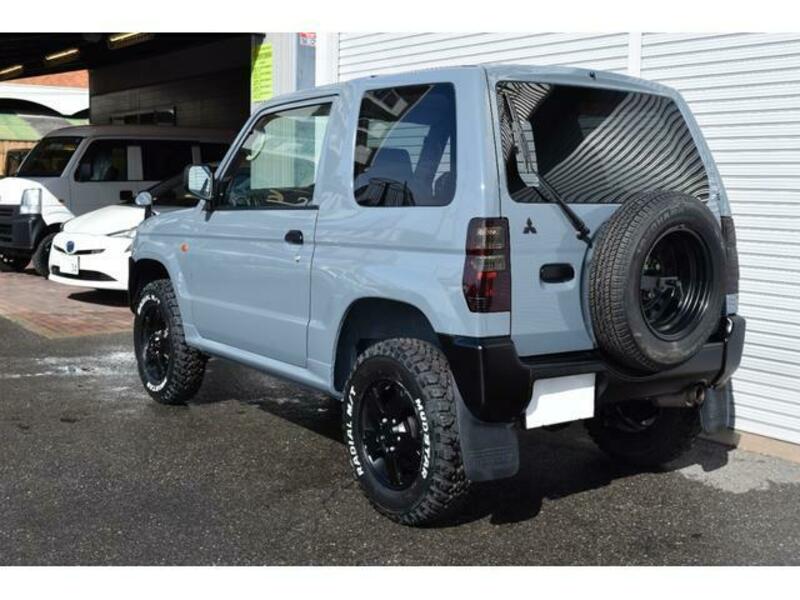 PAJERO MINI