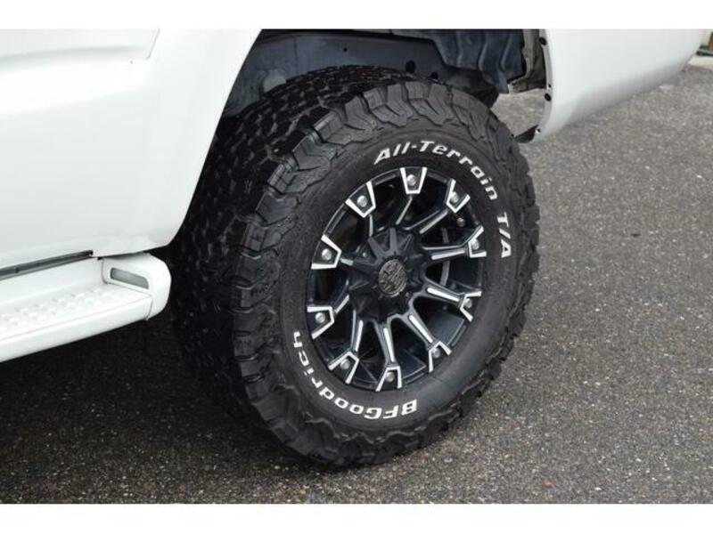 HILUX SURF