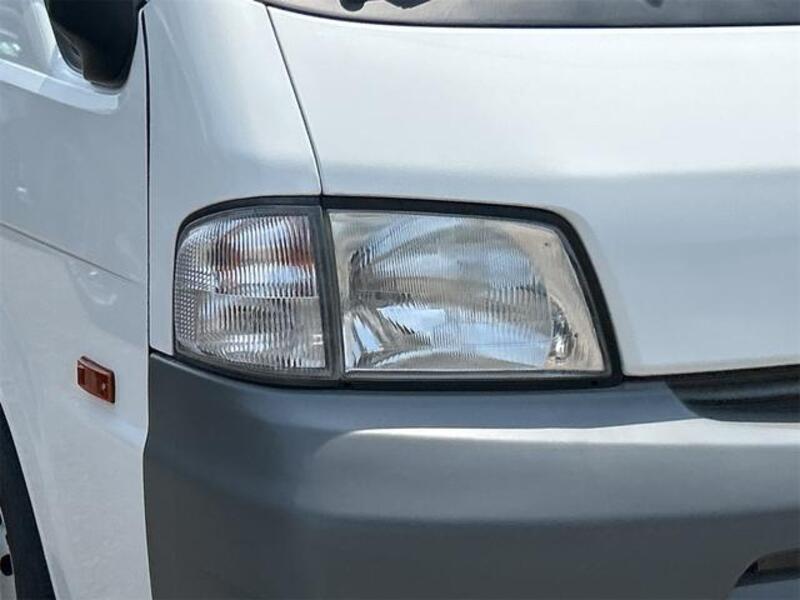 BONGO VAN