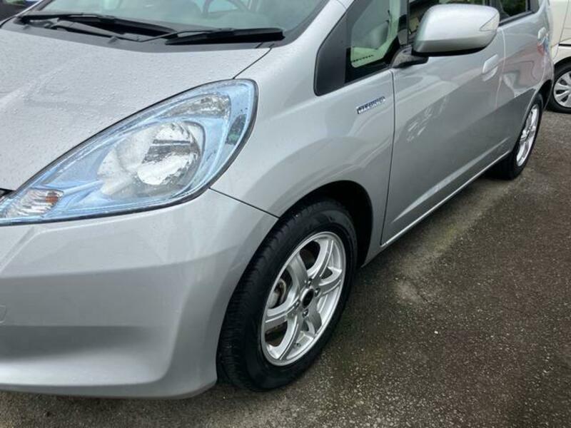 FIT HYBRID
